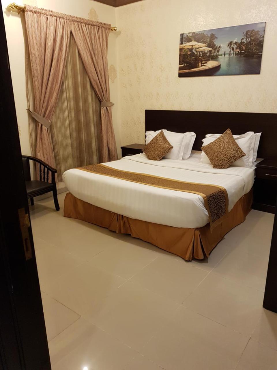 الحماد للشقق الفندقية - فرع قريش Jeddah Exterior photo